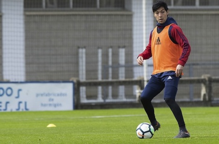 Lasso, entrenando en Taxoare. (OSASUNA)