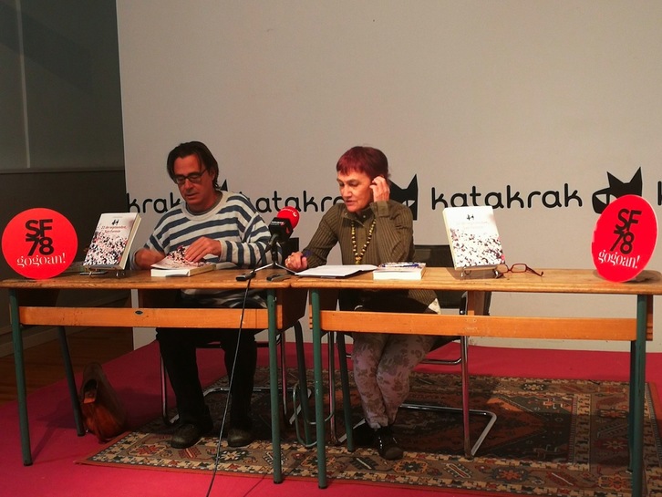 Juan Retana y Begoña Zabala, en la presentación del libro. (@MartxeloDiaz)
