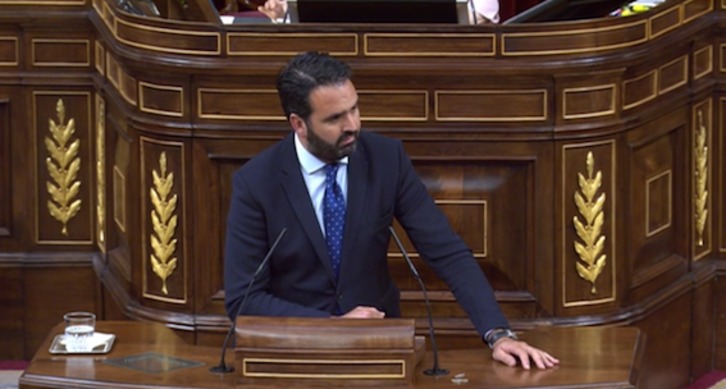 El portavoz de UPN, Iñigo Alli, en su intervención en el Congreso.