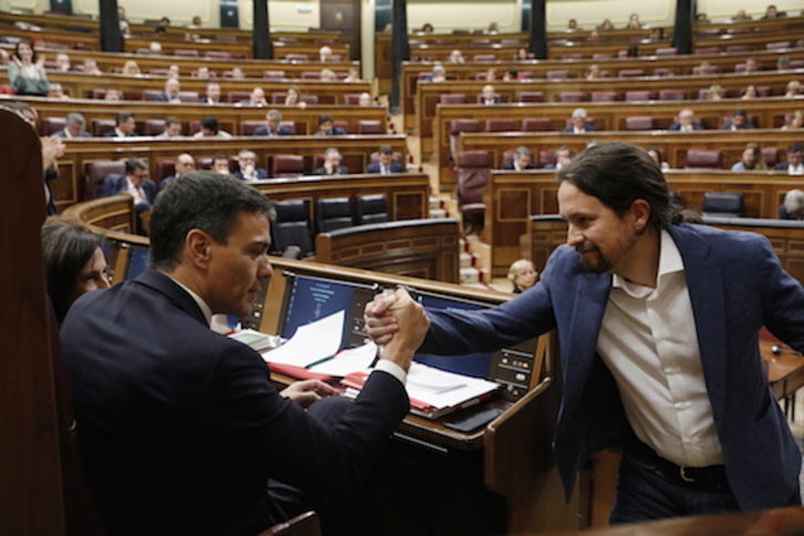 Pedro Sanchez y Pablo Iglesias, en una imagen de archivo en el Congreso.