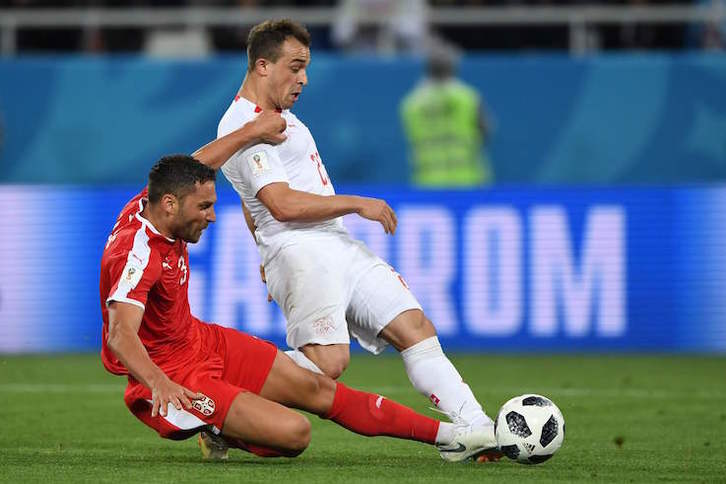 Shaqiri culmina el contraataque que ha dado la victoria a Suiza. (OZAN KOSE / FOKU)