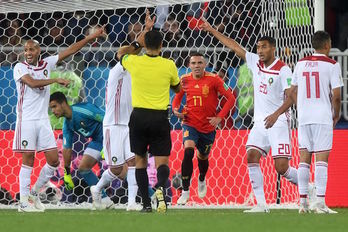 Iago Aspas ha sido el autor del segundo gol de la selección española, resuelta por el VAR. (Attila KISBENEDEK/AFP)