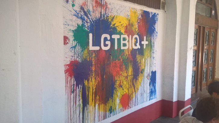 Mural realizado en Aretxabaleta. (@ion_albizu)