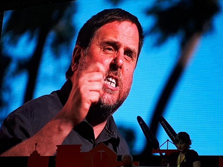 Junqueras, presente en la conferencia de ERC. (@anna_caula)