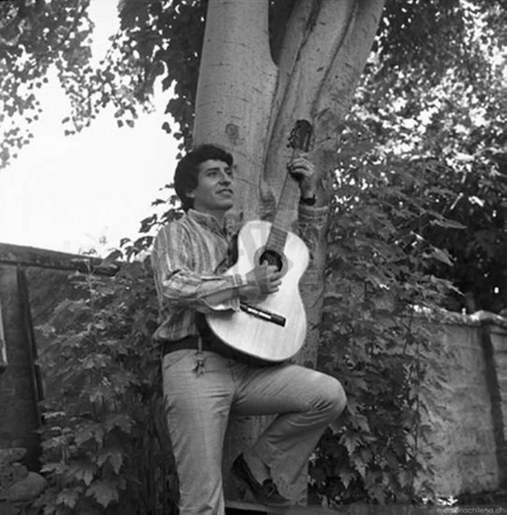 Víctor Jara. (Hans EHRMANN/MEMORIA CHILENA)