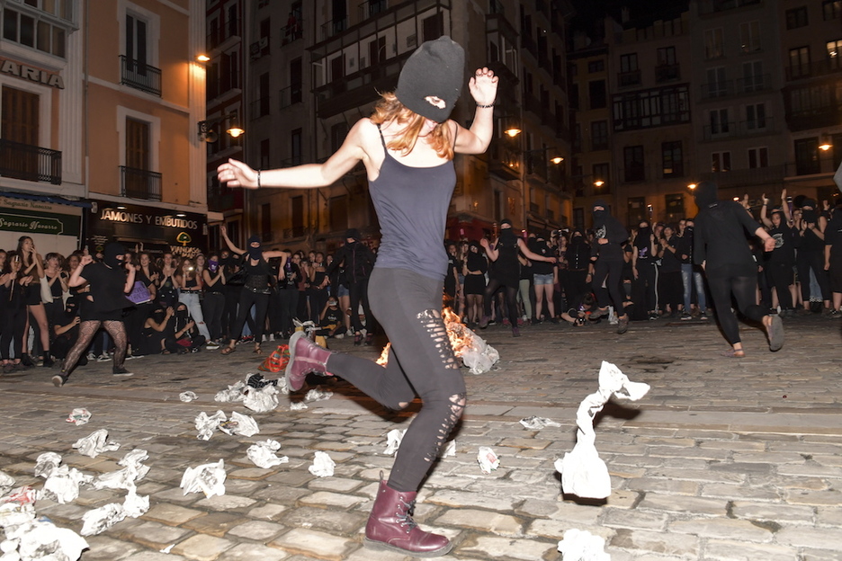 El fuego también estuvo presente.(Idoia ZABALETA.FOKU)