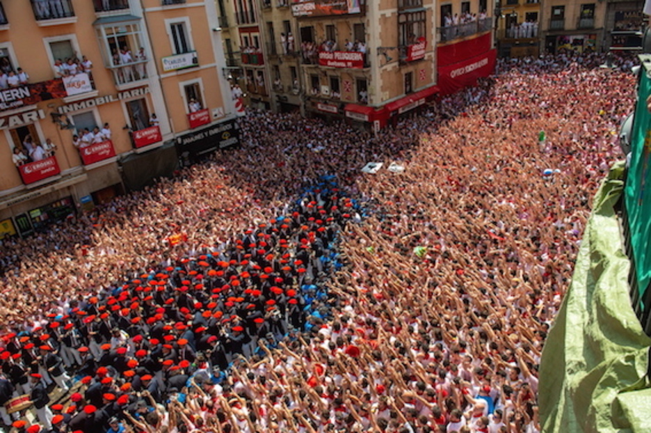 Ambiente con los gaiteros. (Lander F. ARROYABE/FOKU)
