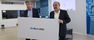 Lakuako Kultura eta Hizkuntza Politika Sailak Liburubila bilatzailea aurkeztu du. (June PRIETO / FOKU)