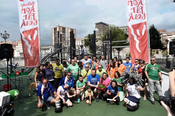 Bilboko konpartsek agerraldia egin dute pertsonai berriak eta Konpartsakide Eguna aurkezteko. (FOKU)