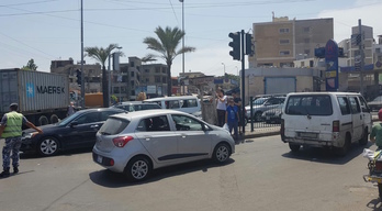 Kaosa nagusi da bertako errepideetan.