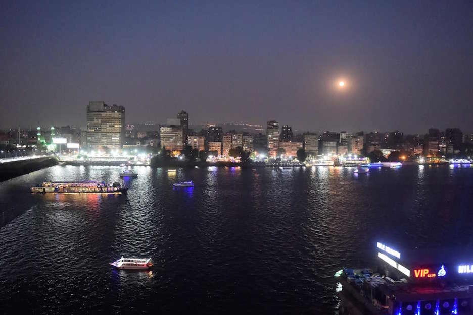 El Cairo desde la otra orilla del Nilo. (Khaled DESOUKI / AFP)