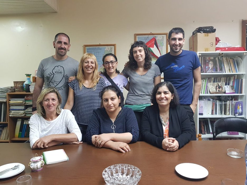 'Nadjeh' elkartearekin, «emakumeekin lan egiten dugu jatorri bereizketarik gabe» 'Nadjeh' elkartearekin, «emakumeekin lan egiten dugu jatorri bereizketarik gabe»