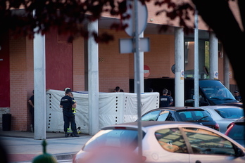 La Policía ha acordonado la zona. (Iñigo URIZ/FOKU)