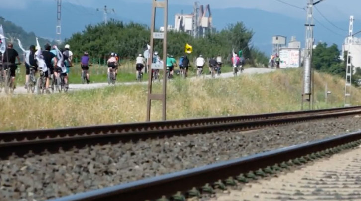 AHTren aurkako martxa 180731