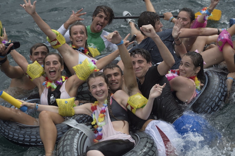 Disfrutando del abordaje. (Juan Carlos RUIZ/FOKU) Disfrutando del abordaje. (Juan Carlos RUIZ/FOKU)