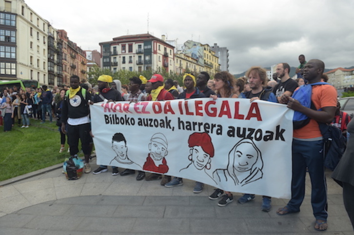 Manifestación bajo el lema «Inor ez da ilegala» en Bilbo. (Monika DEL VALLE/FOKU)