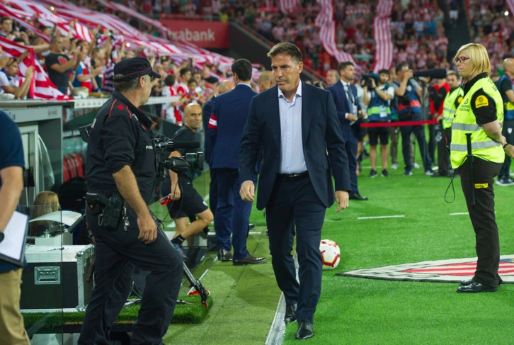 Berizzo en su estreno en San Mamés. (Monika DEL VALLE / FOKU)