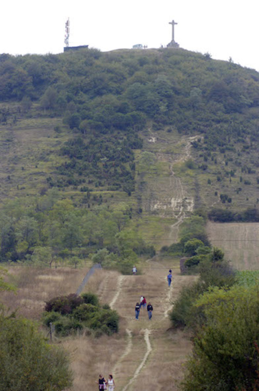 La cruz de Olarizu, en una imagen de archivo. (Juanan RUIZ / FOKU)