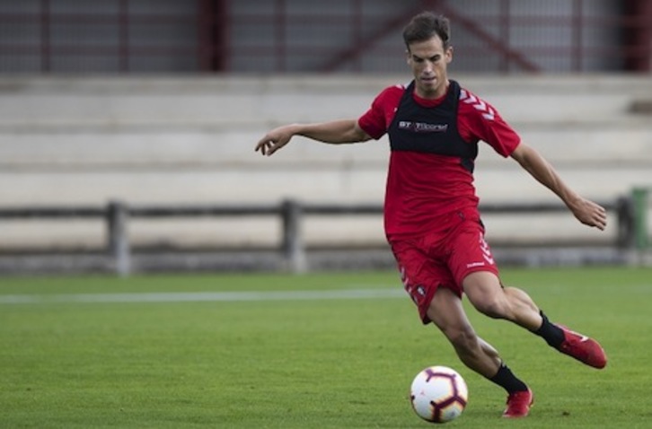 Íñigo Pérez ha recibido el alta médica tras perderse seis partidos de competición. (OSASUNA)