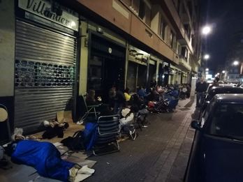 Poza Lizentziadunaren 45 zenbakia gaur Bilbon. (Amaia ETXARRI)