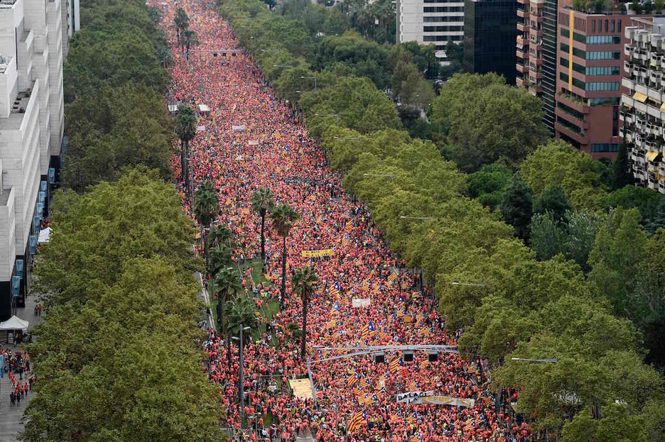 Aspecto que presentaba la Diagonal, abarrotada. (Lluís GENE/AFP) Aspecto que presentaba la Diagonal, abarrotada. (Lluís GENE/AFP)