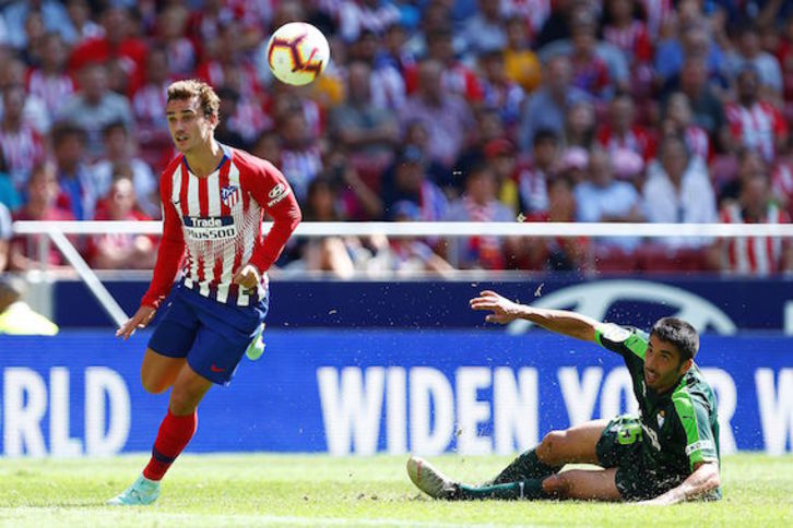 Horretarako aukera andana izan duen arren, ez du golik egin gaur Griezmannek. (Benjamin CREMEL/AFP)