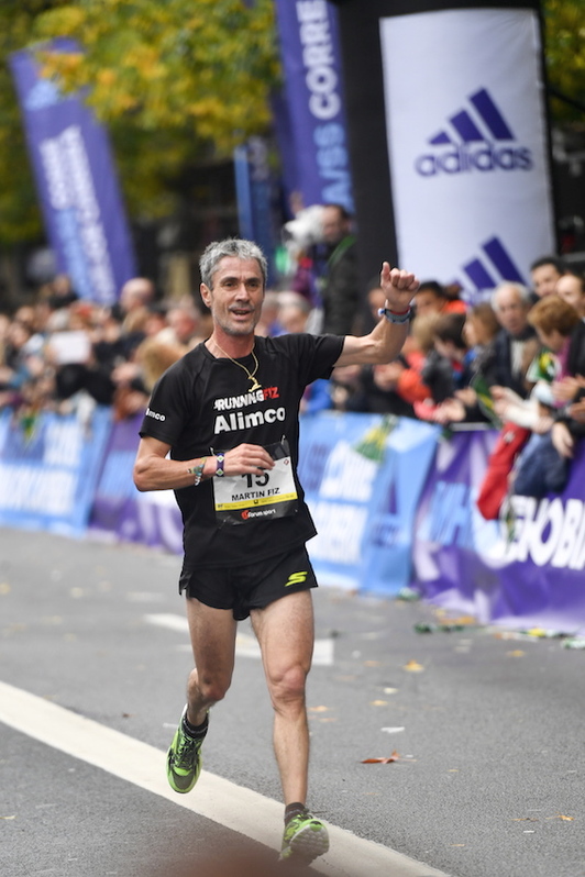 Martín Fiz, en la Behobia-Donostia. (Juan Carlos RUIZ/FOKU)