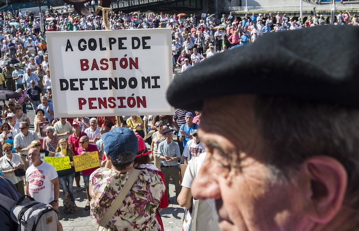 Movilización de pensionistas en Bilbo. (Marisol RAMÍREZ / FOKU)