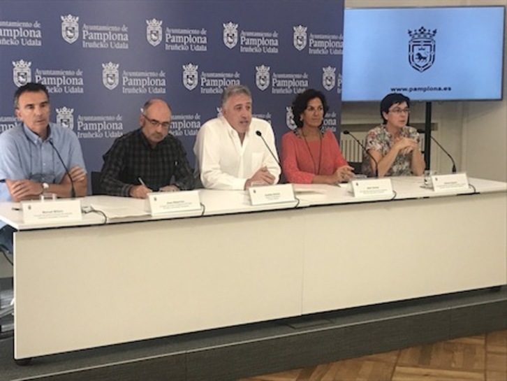 Presentación de la decisión municipal de denominar Parque de la Insumisión al solar de la antigua cárcel de Iruñea. (GEROA BAI)