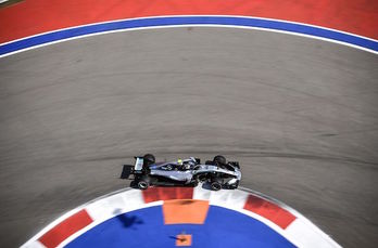 Valtteri Bottas saldrá desde la ‘pole’ en Rusia. (Alexander NEMENOV/AFP)