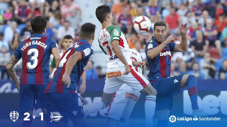 Izan ditu aukerak Alavesek Valentziatik zerbait gehiagorekin itzultzeko. (@Alaves)