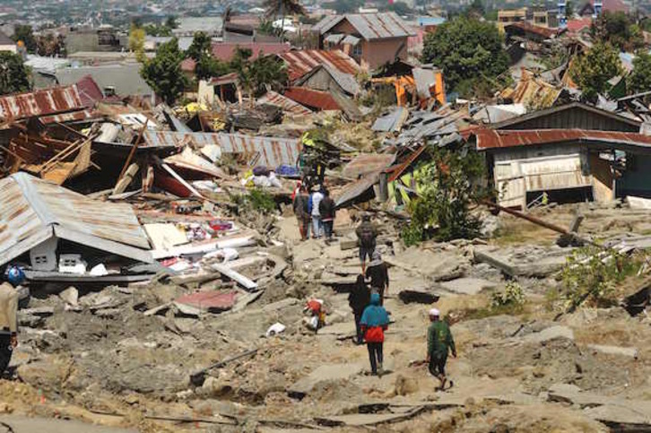 La ciudad de Palu es una de las más afectadas por los terremotos. (Ola GONDRONK/AFP) 