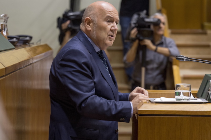 El parlamentario jeltzale Iñigo Iturrate, en una imagen de archivo. (Juanan RUIZ/FOKU)
