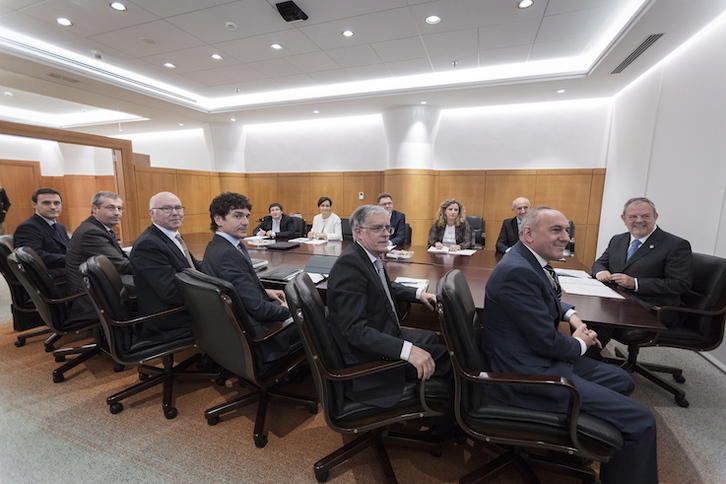 La reunión del Consejo Vasco de Finanzas. (Endika PORTILLO / FOKU)