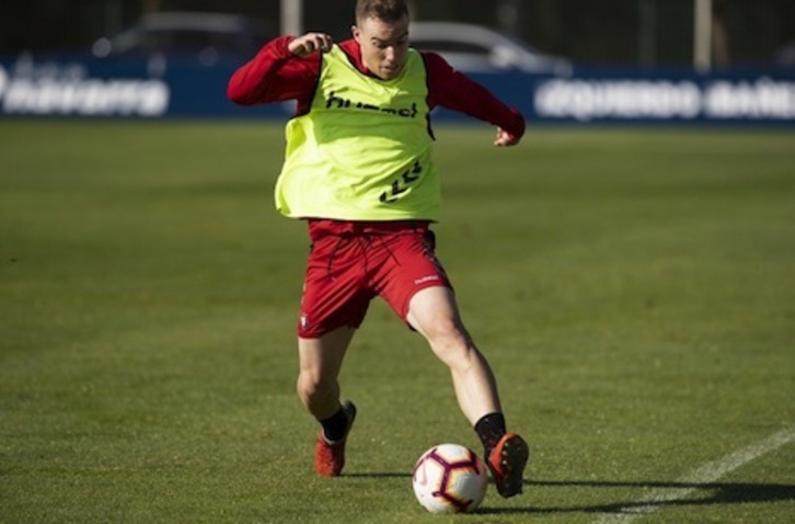 Clerc, en pleno entrenamiento en Taxoare. (OSASUNA)