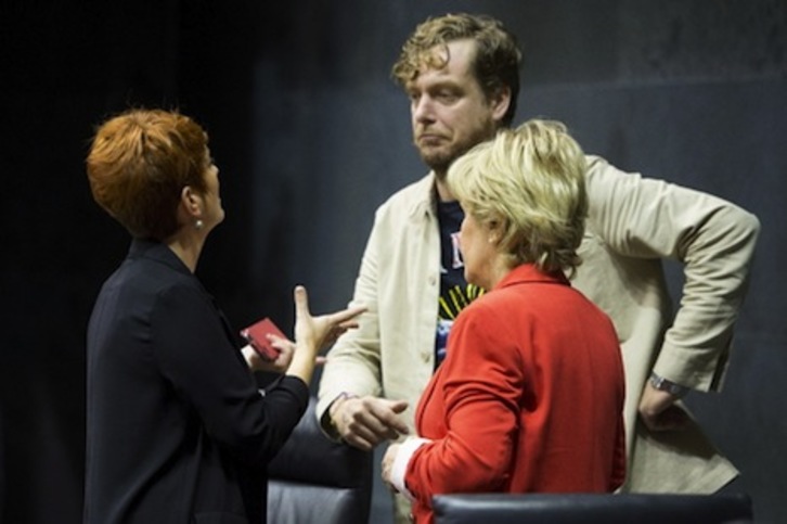 Parlamentarios de EH Bildu en el debate sobre el Estado de Nafarroa. (Iñigo URIZ/FOKU)