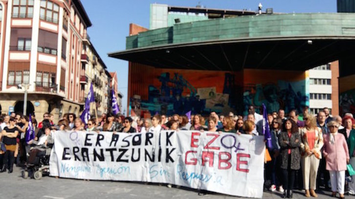 Imagen de la concentración que ha tenido lugar este mediodía en Barakaldo. (@goikodeustu)