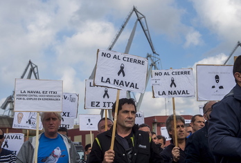 Trabajadores de La Naval, en una movilización del pasado lunes. (Luis JAUREGIALTZO / FOKU)
