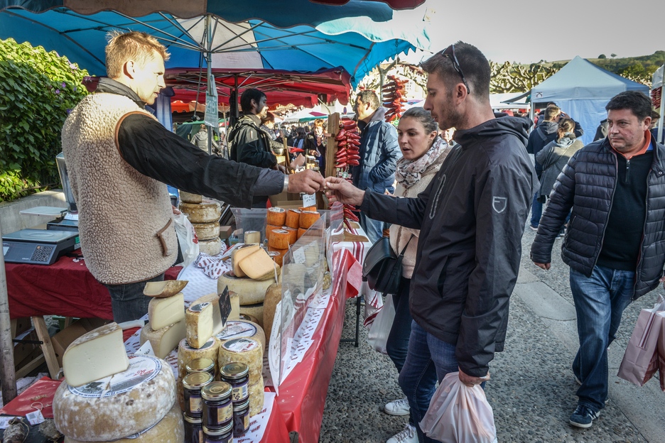 Des spectacles de choeurs, de danse traditionnelles et des parties de pelote étaient organisées pour l’occasion. ©IMIQUELESTORENA