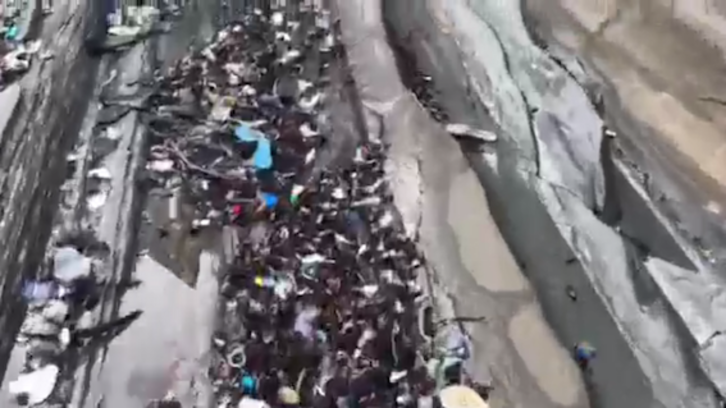 Flysch-a, hondakinez gainezka. (NAIZ.EUS)