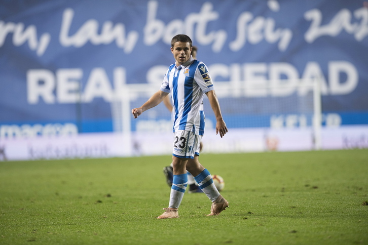 Luca Sangalli, durante el partido en Anoeta frente al Girona. (Juan Carlos RUIZ / FOKU)