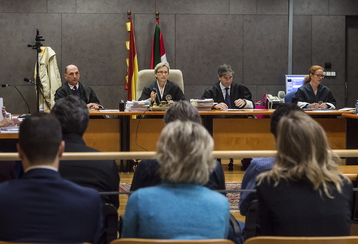 Imagen de la última sesión del juicio por la muerte de Iñigo Cabacas. (Marisol RAMÍREZ/FOKU)