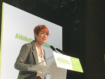 Ruiz, durante su intervención ante los militantes de la coalición. (@EHbilduNafarroa)