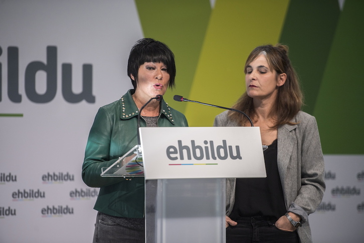 Maddalen Iriarte y Nerea Kortajarena, en su comparecencia de este miércoles en Donostia. (Gorka RUBIO / FOKU)