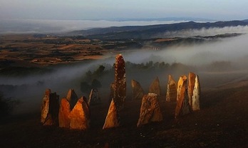 Imagen del memorial en recuerdo de las personas ejecutadas en el 36 en Erreniega.