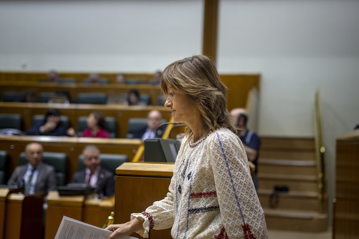 Pili Zabala (Elkarrekin Podemos) ha remarcado que le porpuesta de reforma se queda «corta». (Jaizki FONTANEDA / FOKU)