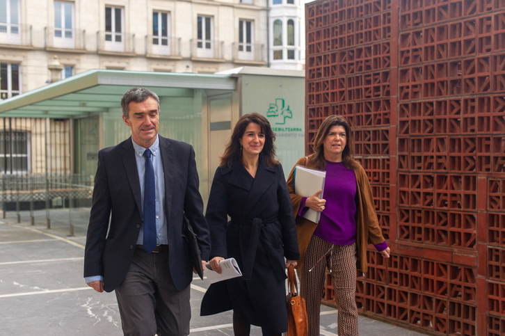 ‘Herenegun’ programaren inguruko xehetasunak eman ditu Lakuak. (FOKU)