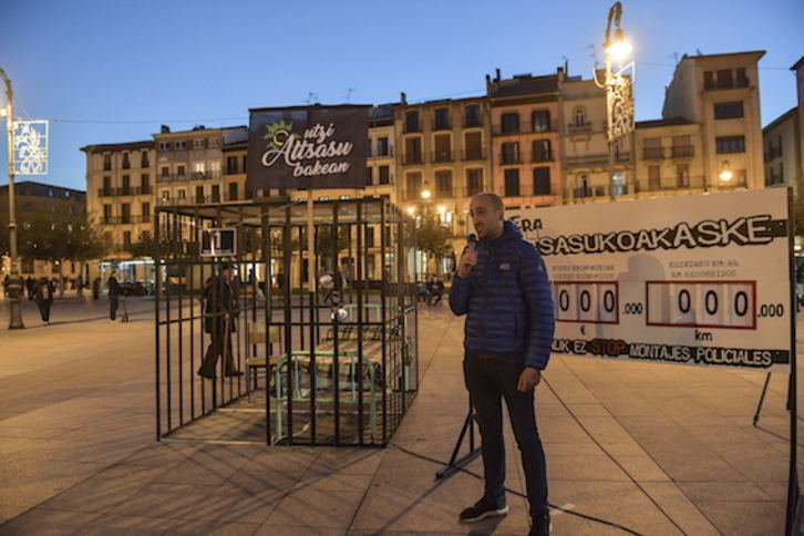 Se ha instalado un punto de información en la Plaza del Castillo. (Idoia ZABALETA/FOKU)