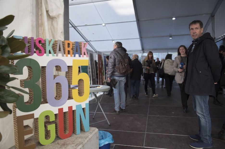 Hamaika egunez ez ezik, euskara 365 egunez erabiltzeko gonbitea, Donostiako Mintzodromoan. (Juan Carlos RUIZ/FOKU) Hamaika egunez ez ezik, euskara 365 egunez erabiltzeko gonbitea, Donostiako Mintzodromoan. (Juan Carlos RUIZ/FOKU)