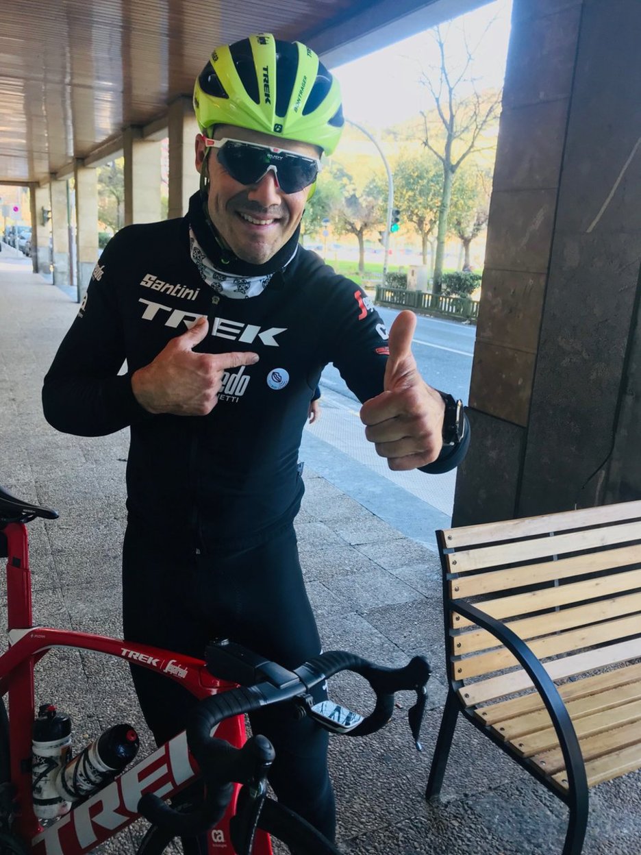 Markel Irizar txirrindularia, bere Twitter profilean jarritako argazki batean. Markel Irizar txirrindularia, bere Twitter profilean jarritako argazki batean.